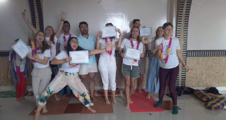 10 Days Ashtanga Yoga Course for Beginner in Rishikesh, India